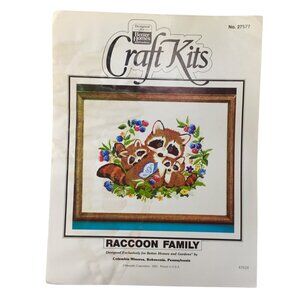 Vtg Raccoon Family Crewel Kit Craft Kit Columbia Minerva 27577 Ruth Morehead